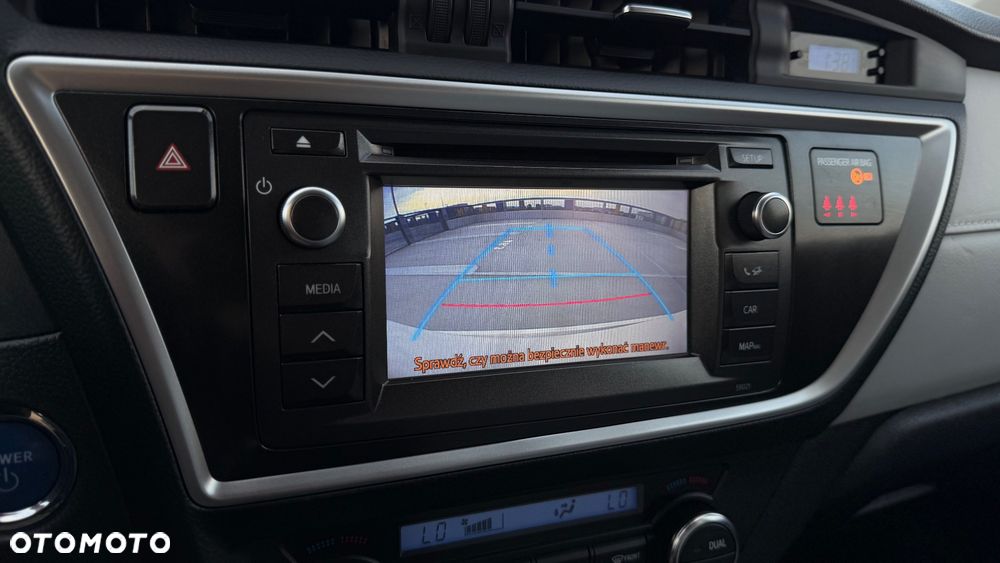 Toyota Auris 1.8 HSD Prestige NAVI - 30