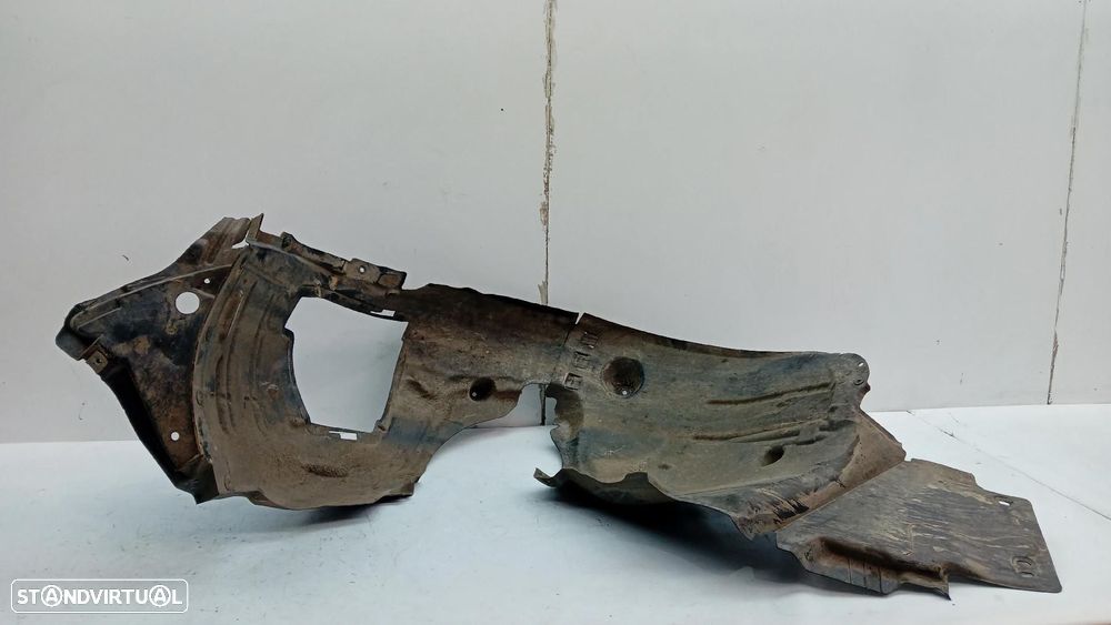 Cava roda frente esquerda MERCEDES-BENZ Classe C Carrinha (S205) - 2