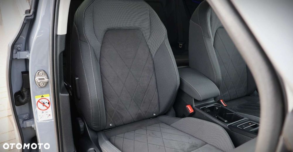 Volkswagen Golf - 20