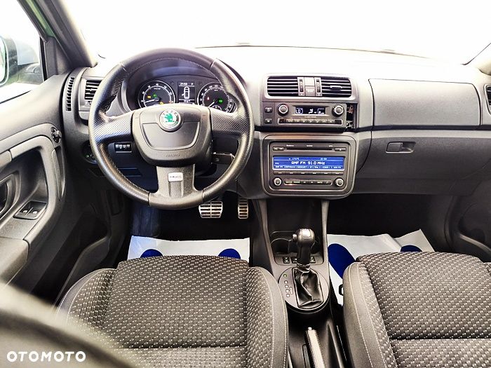 Skoda Fabia 1.4 TSI DSG RS - 25