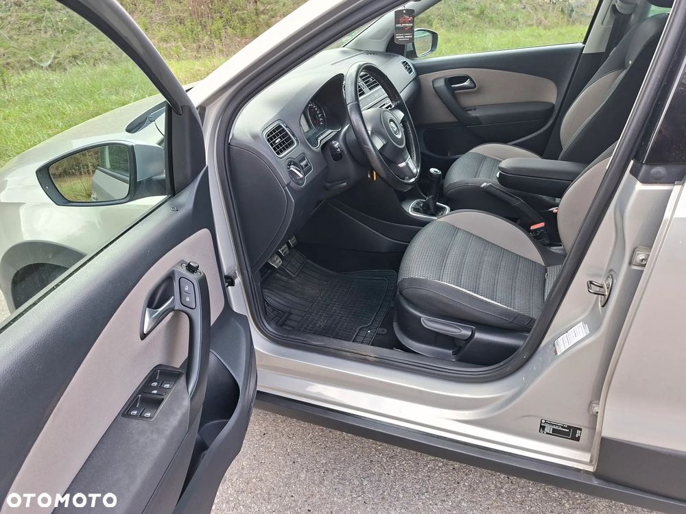 Volkswagen Polo Cross - 32