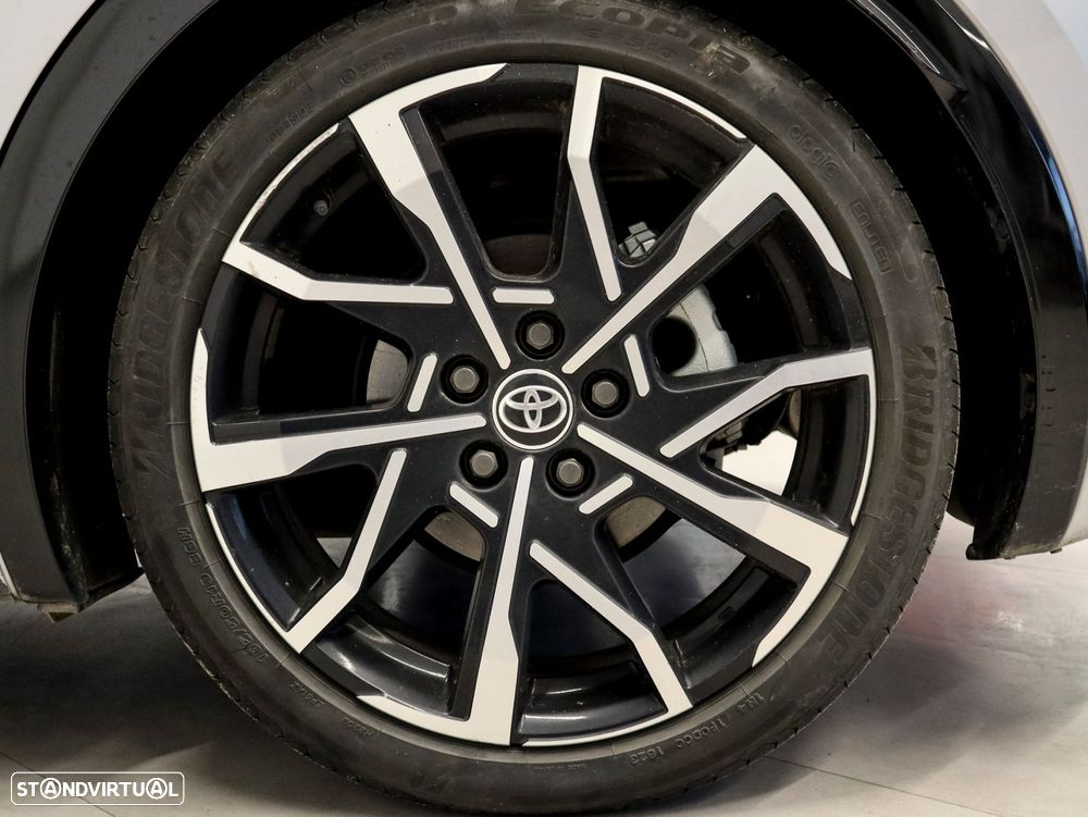 Toyota Prius - 16