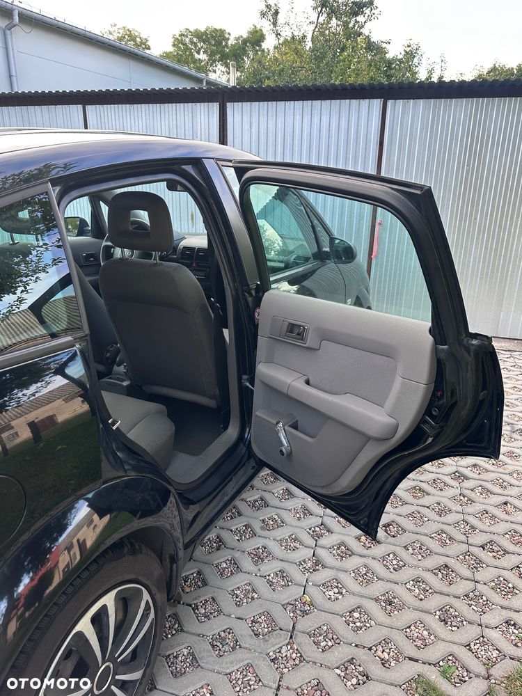 Audi A2 1.4 - 9
