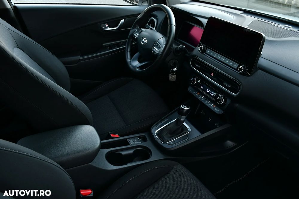 Hyundai KONA - 17