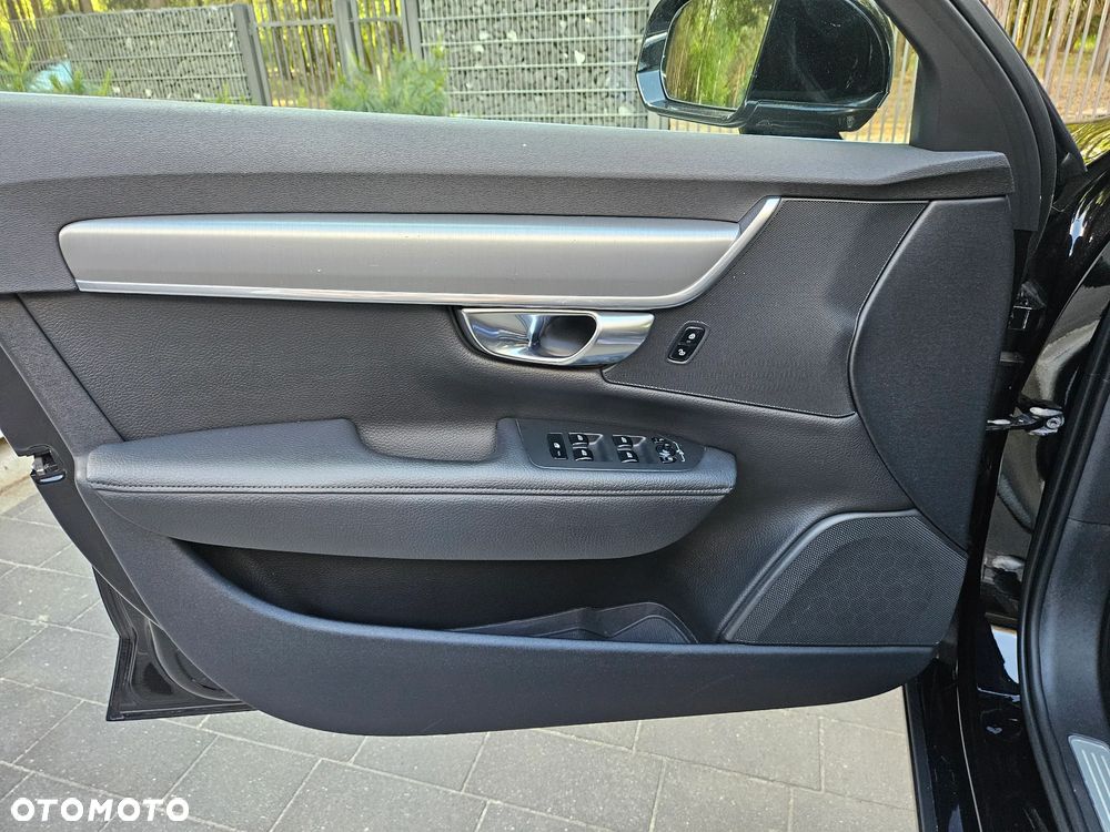 Volvo V90 T5 Momentum - 24