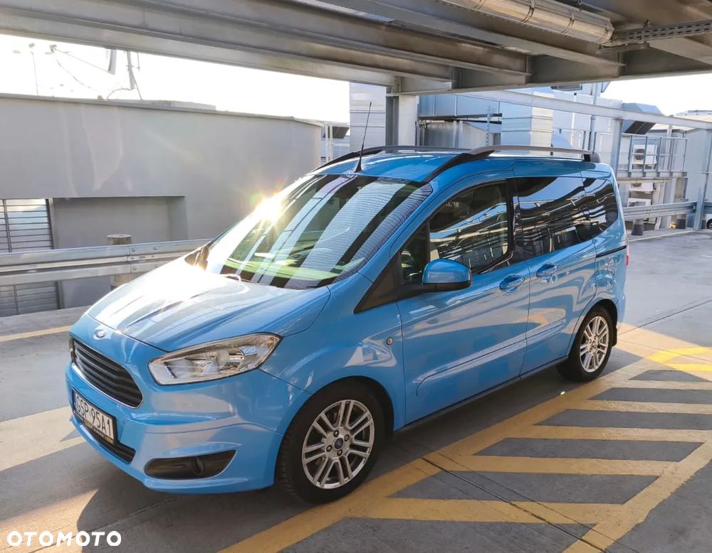 Ford Tourneo Courier 1.0 EcoBoost Titanium - 1
