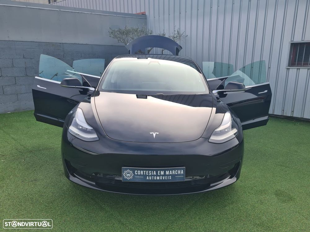 Tesla Model 3 - 13
