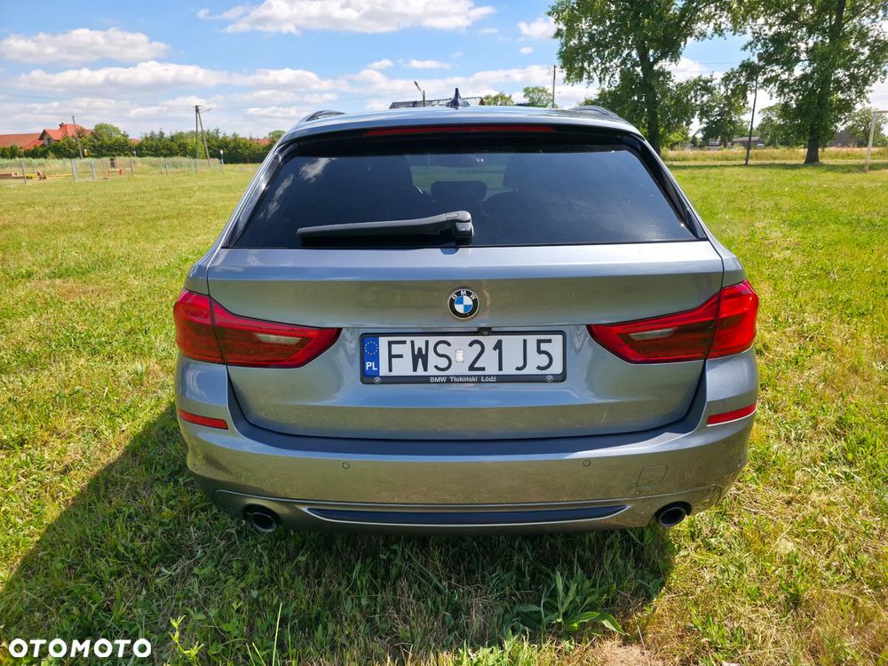 BMW Seria 5 520d xDrive Sport Line - 12