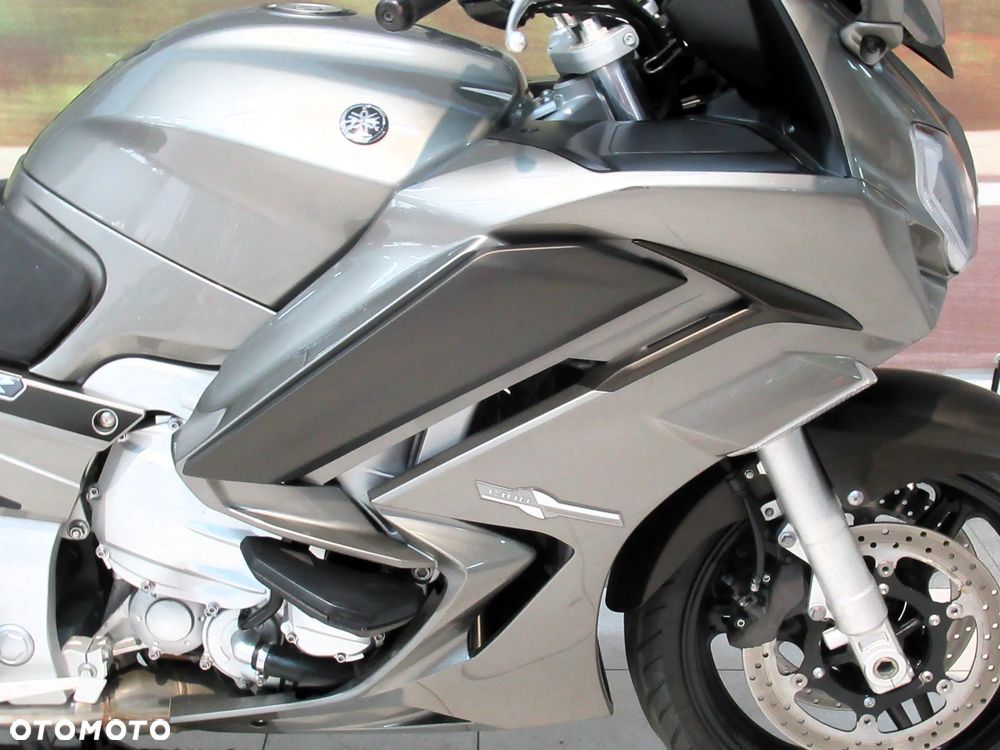 Yamaha FJR - 10