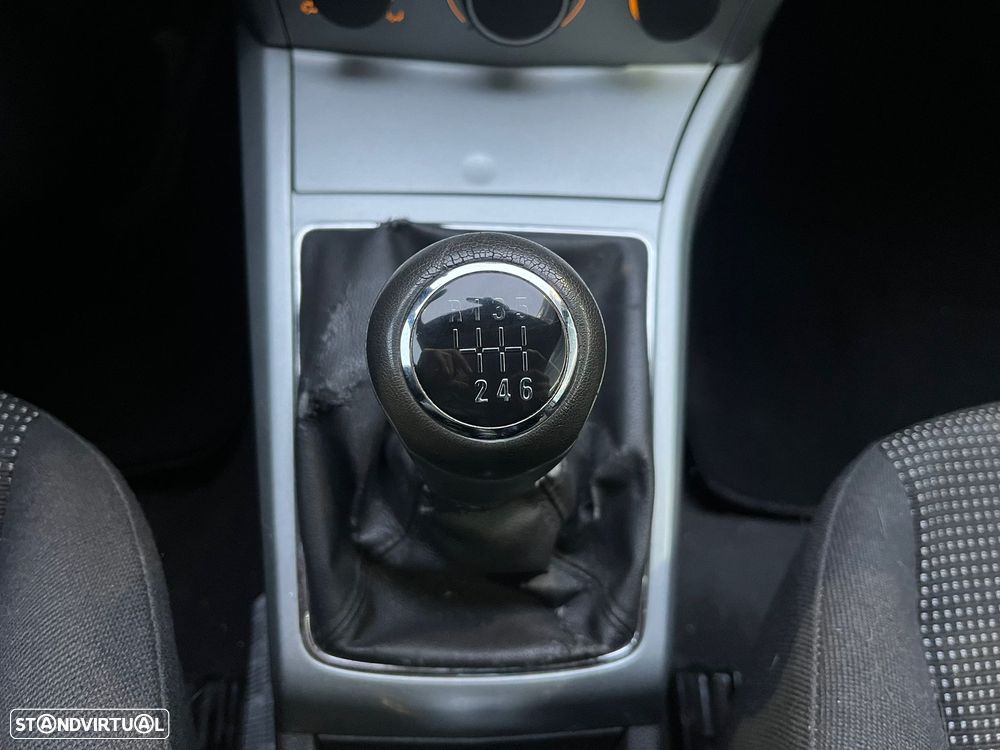 Opel Astra GTC 1.3 CDTI - 12