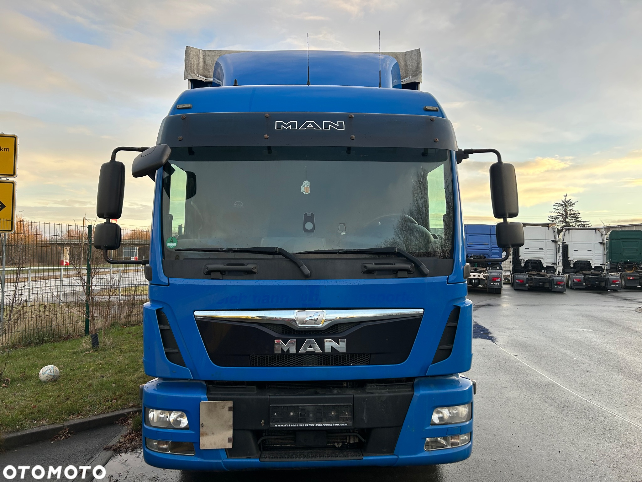 MAN TGL 12.250 cena za ZESTAW TANDEM UNIKAT przebieg z Niemiec MANUAL HAK / EURO 6 / przyczepa zestaw jumbo / opony 80% - 12