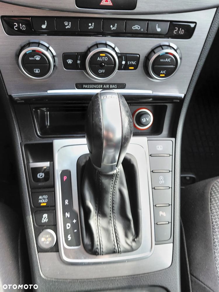 Volkswagen Passat 2.0 TDI Comfortline DSG - 33