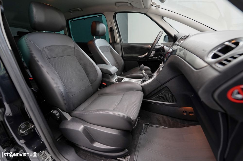 Ford S-Max 1.8 TDCi Titanium 7L - 4