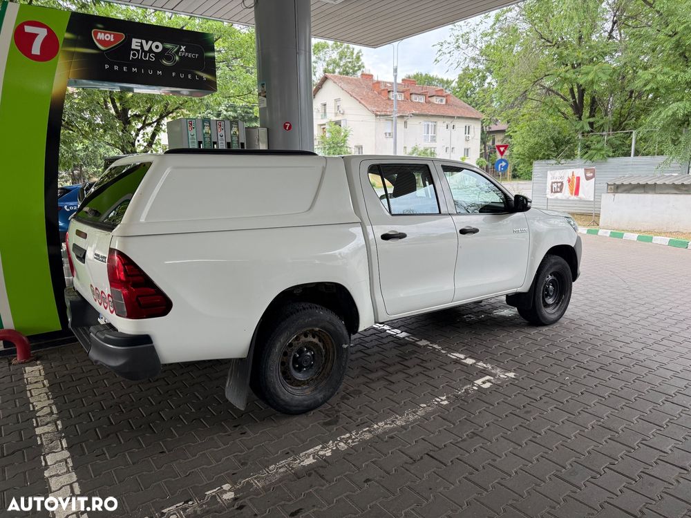 Toyota Hilux 4x4 Double Cab M/T Style - 25
