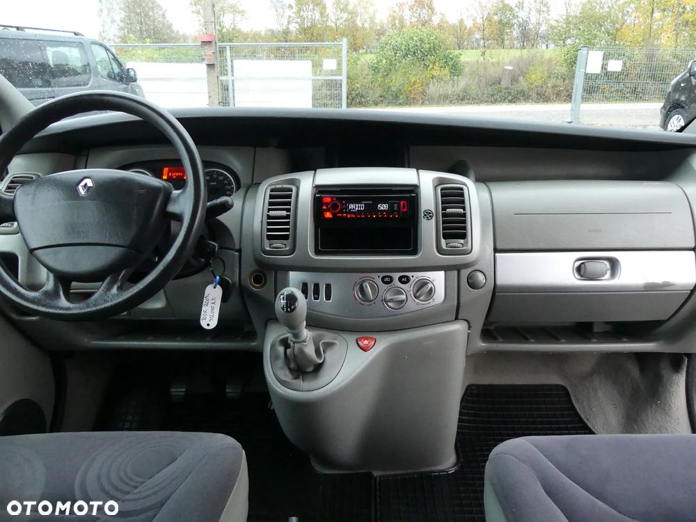 Renault Trafic L1H1 Passenger Lux - 12
