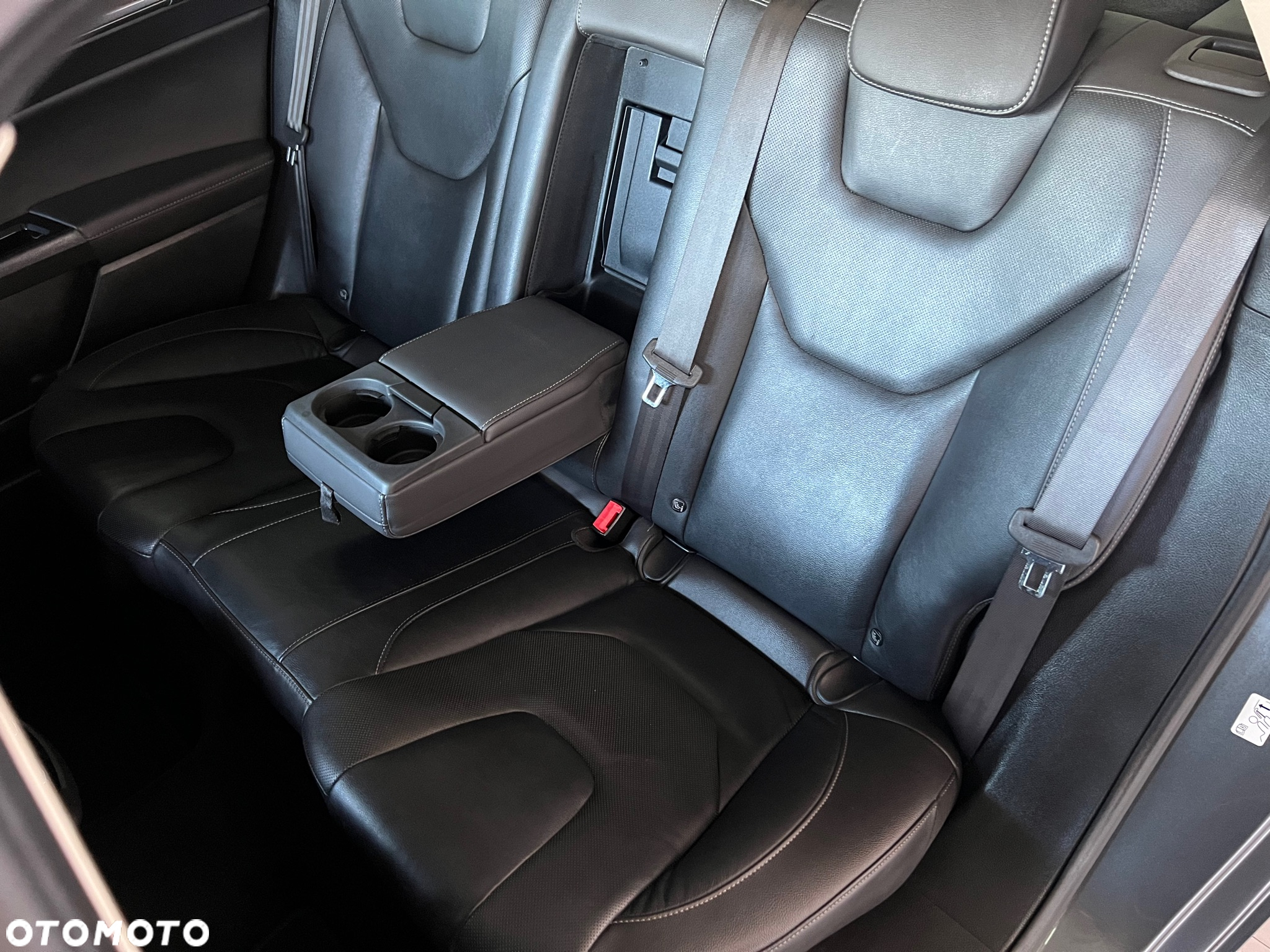 Ford Mondeo - 29