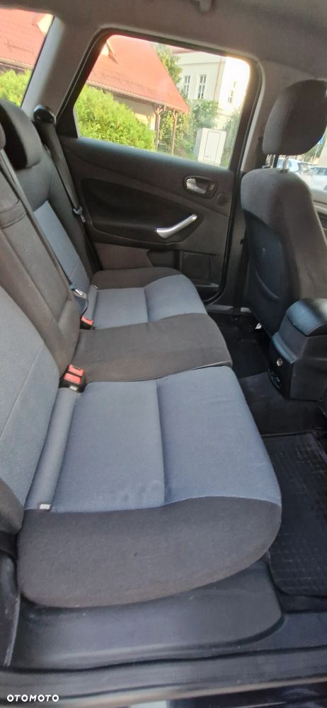 Ford Mondeo 2.0 TDCi Ambiente - 17