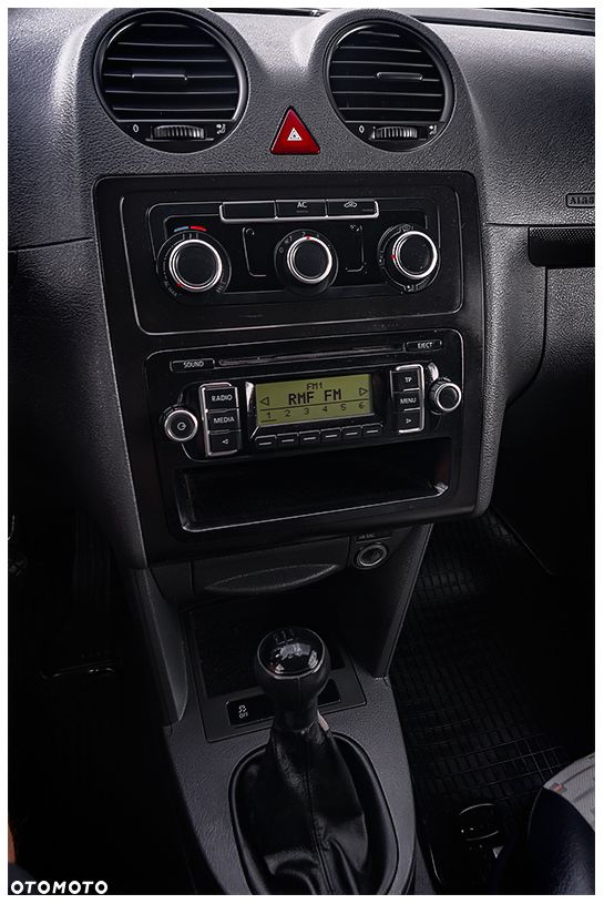 Volkswagen Caddy - 28
