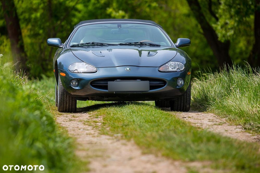 Jaguar XK8 - 6