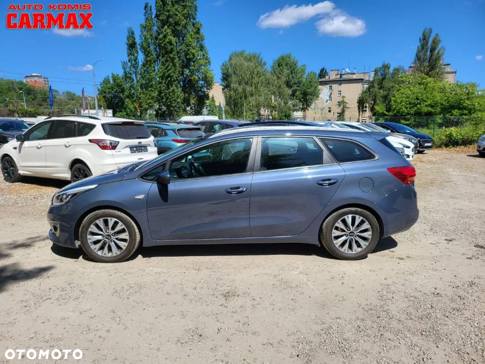 Kia Ceed - 4