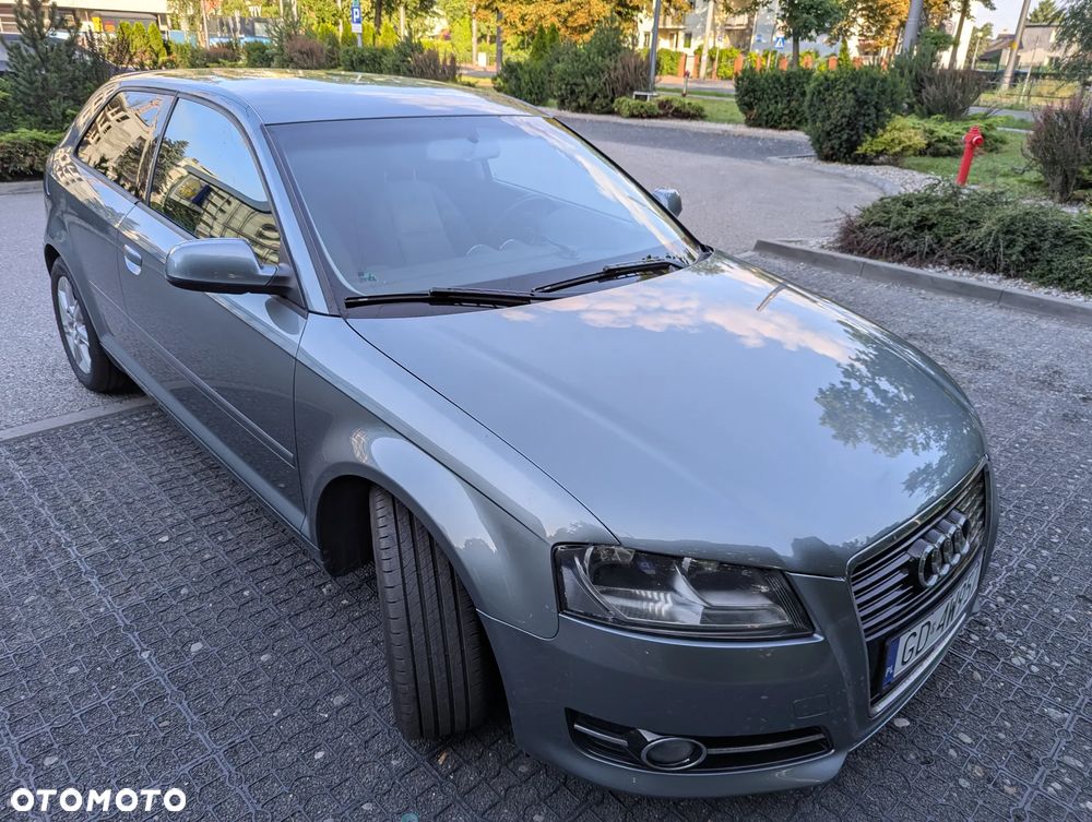 Audi A3 3-drzwiowe 2.0 TDI DPF Attraction - 1