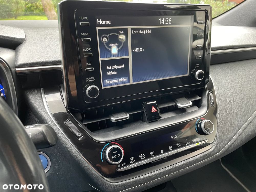 Toyota Corolla 1.8 Hybrid Comfort - 24