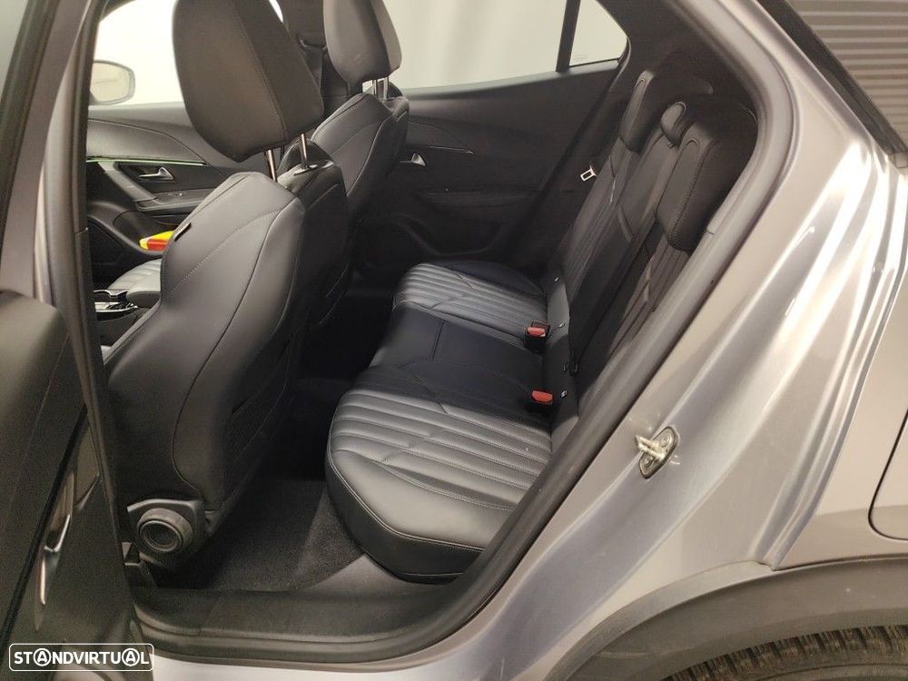 Peugeot e-2008 50 kWh GT Line - 10