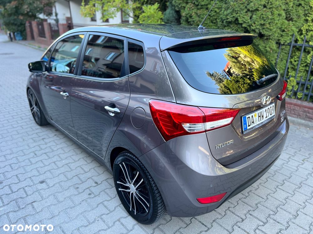 Hyundai ix20 1.4 Premium - 10