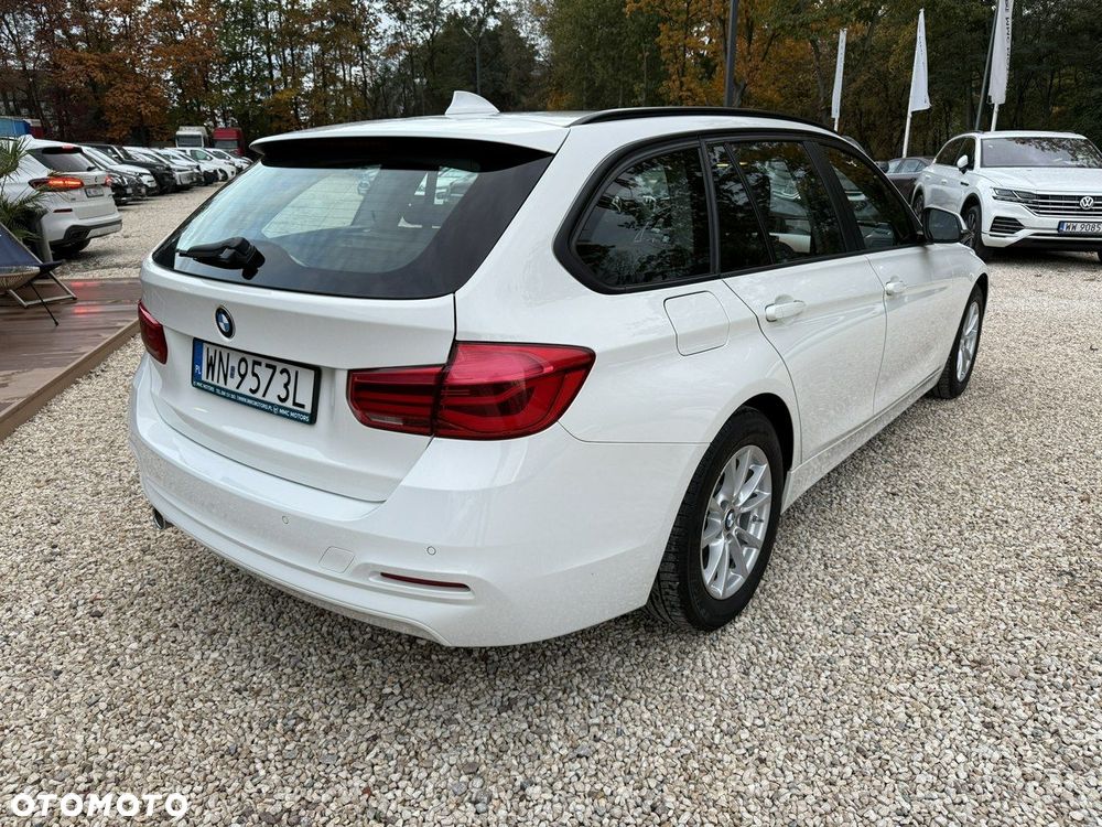 BMW Seria 3 318i GPF - 20