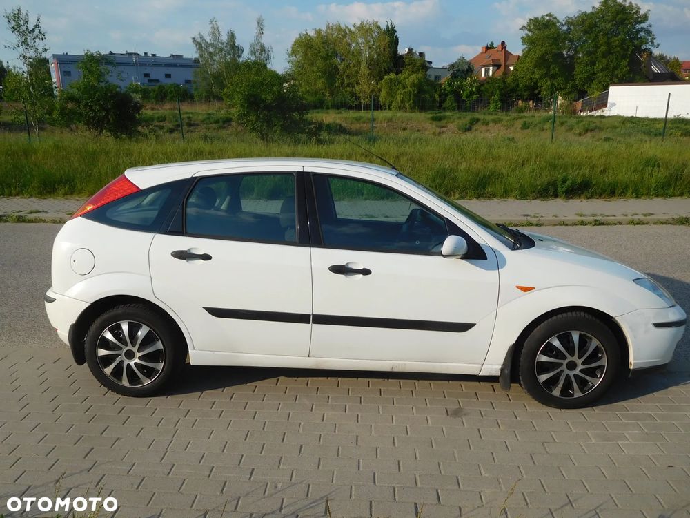Ford Focus 1.8 TDCi Comfort - 15