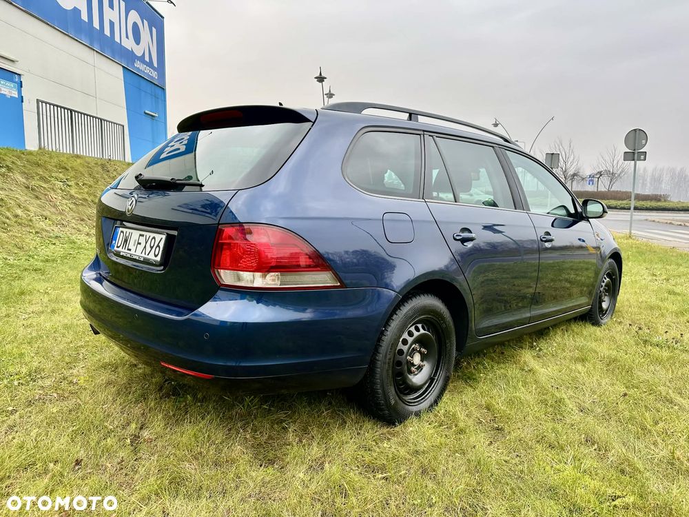 Volkswagen Golf 1.6 TDI Comfortline DSG - 24