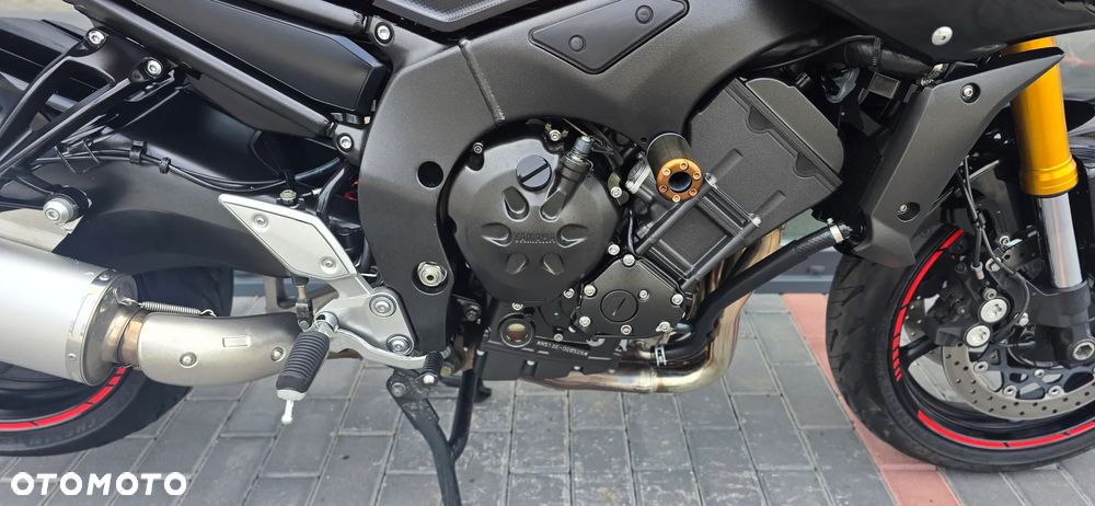 Yamaha FZ - 17