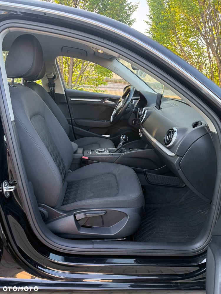 Audi A3 Sportback - 18