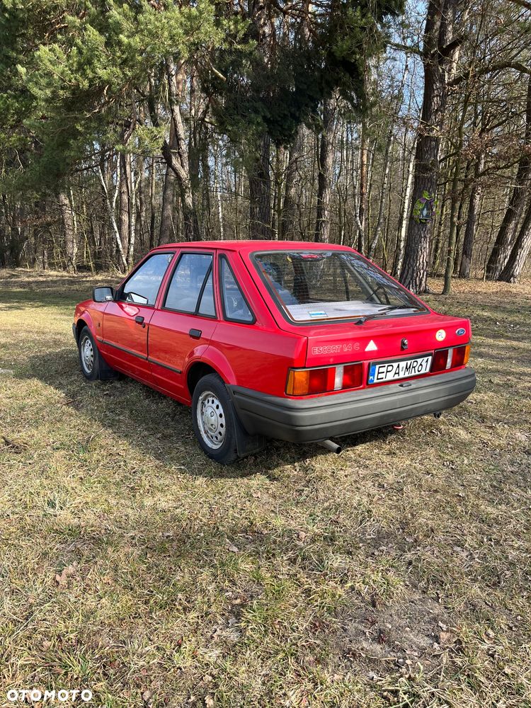 Ford Escort - 3