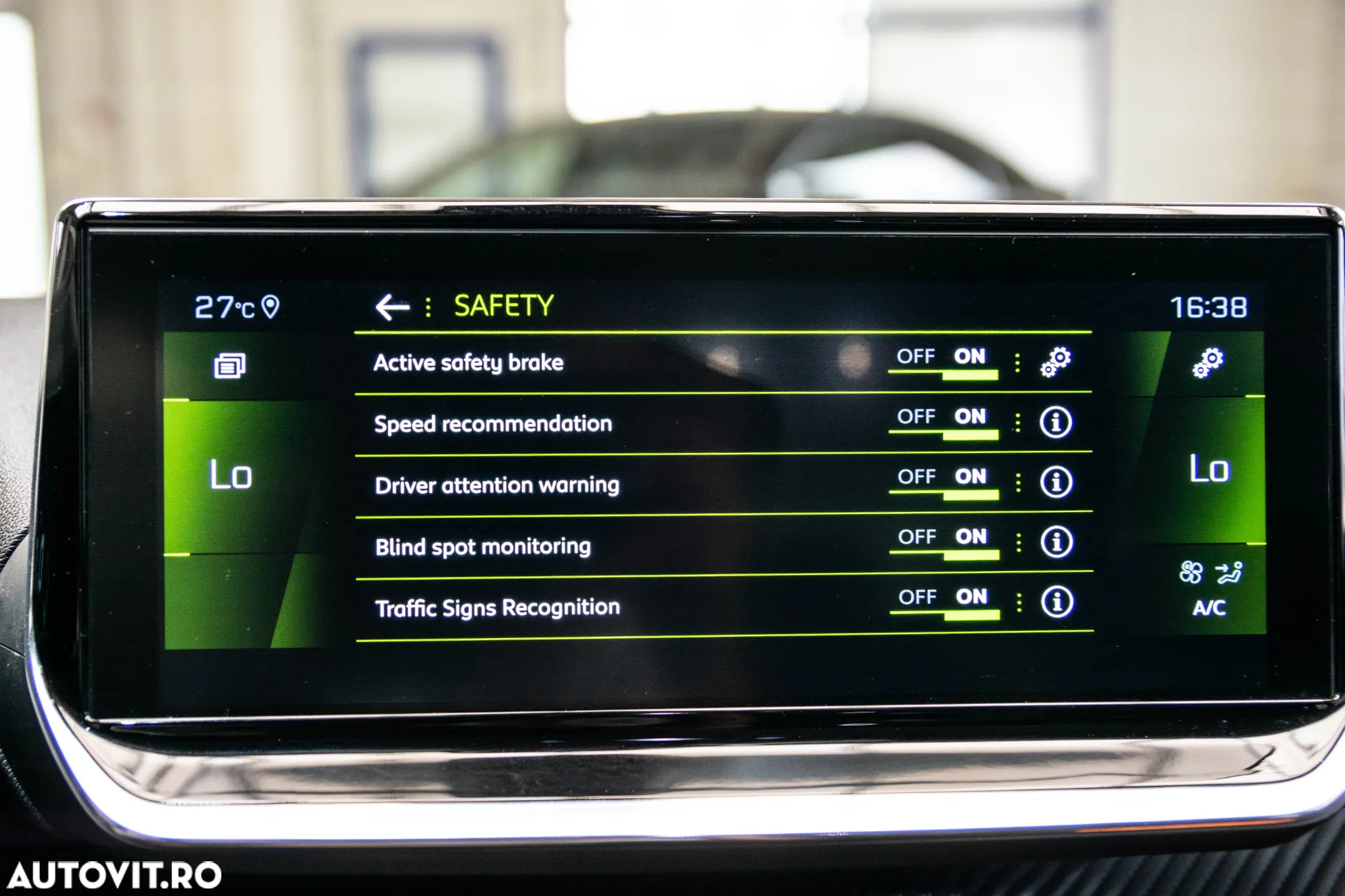 Peugeot 208 PureTech 100 EAT8 GT Pack - 17