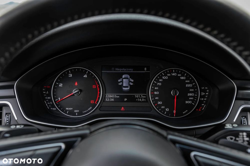 Audi A4 Avant 2.0 TDI ultra S tronic design - 23