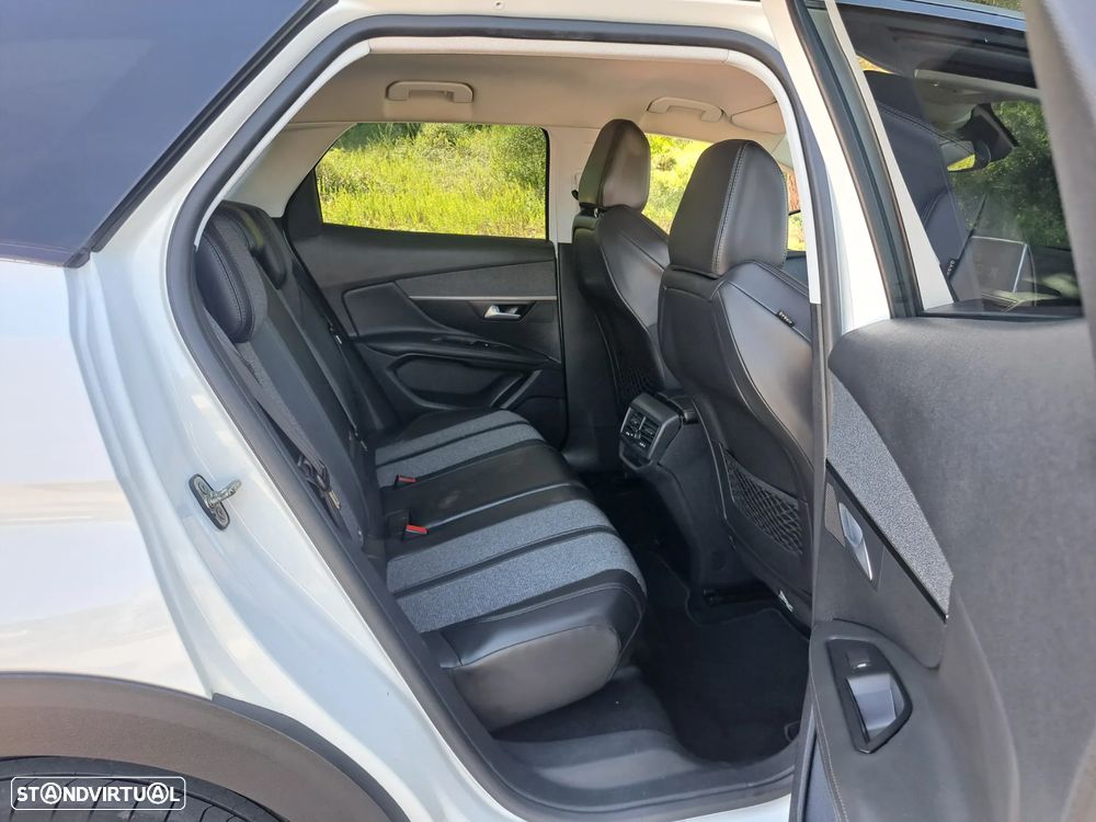 Peugeot 3008 BlueHDi 120 Stop & Start Allure - 32