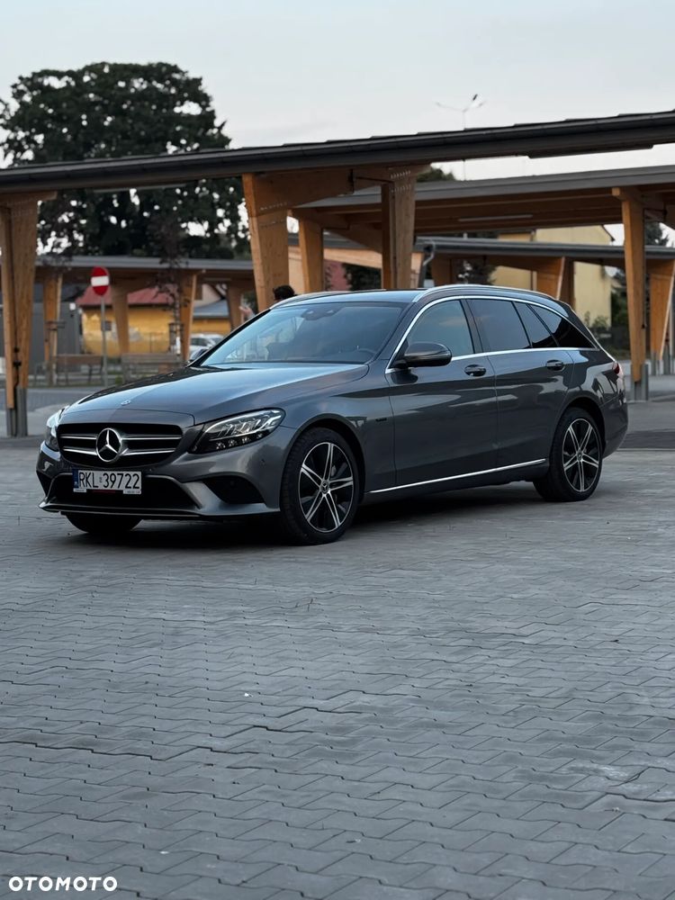 Mercedes-Benz Klasa C 300 de 9G-TRONIC