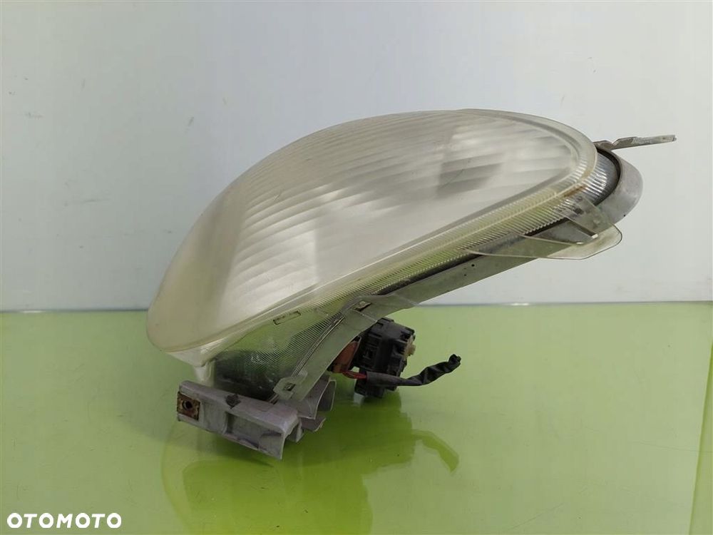Reflektor lampa przód lewa Toyota Corolla Verso I 2001-2004 UPM60GF20 - 8
