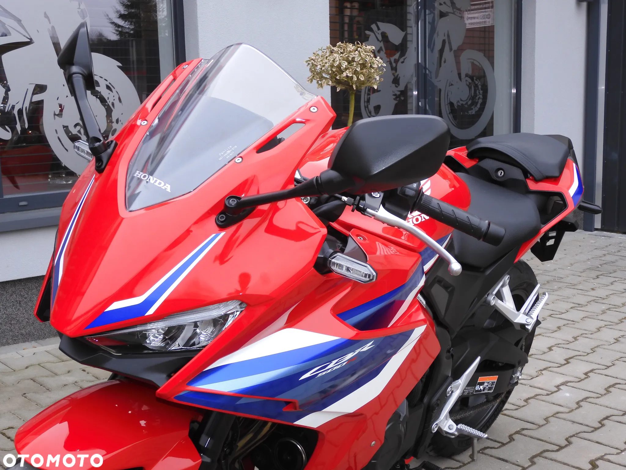 Honda CBR - 23