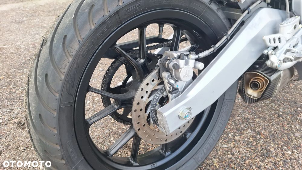 Aprilia RS - 8