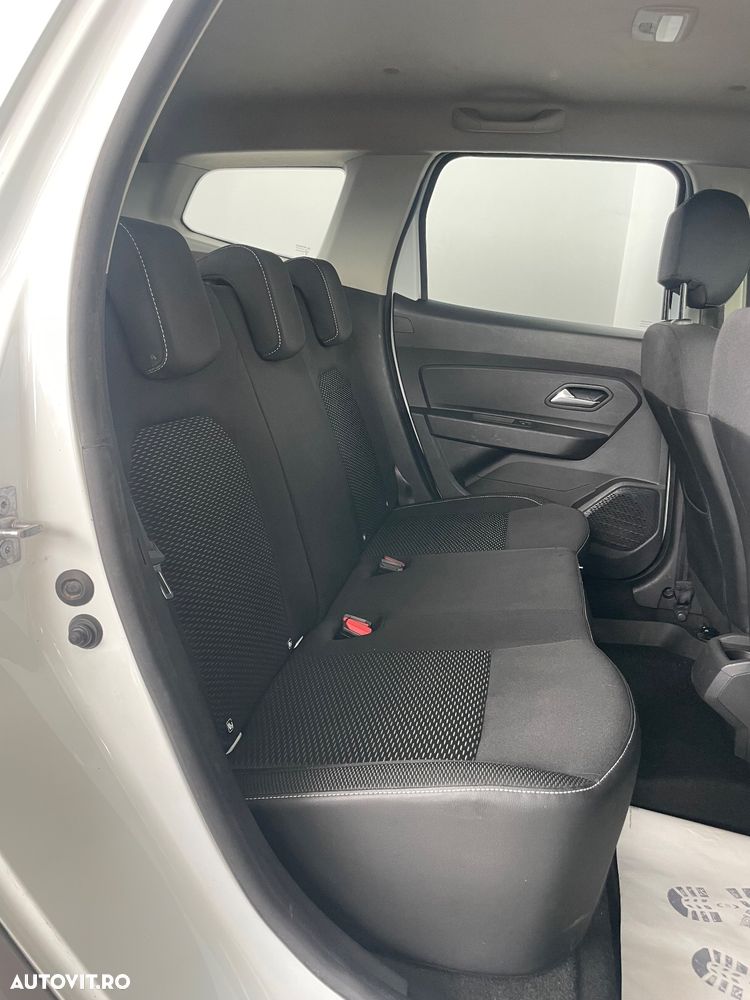 Dacia Duster 1.6 SCe 4WD Comfort - 25