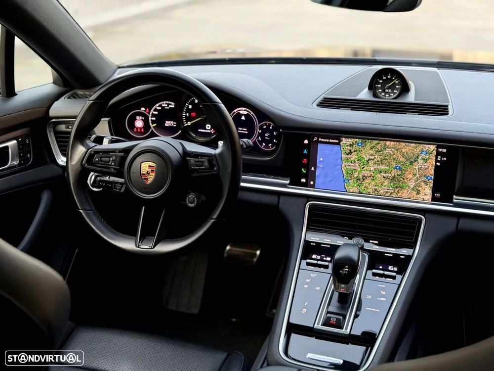 Porsche Panamera Sport Turismo 4 E-Hybrid Platinum Edition PDLS - 3
