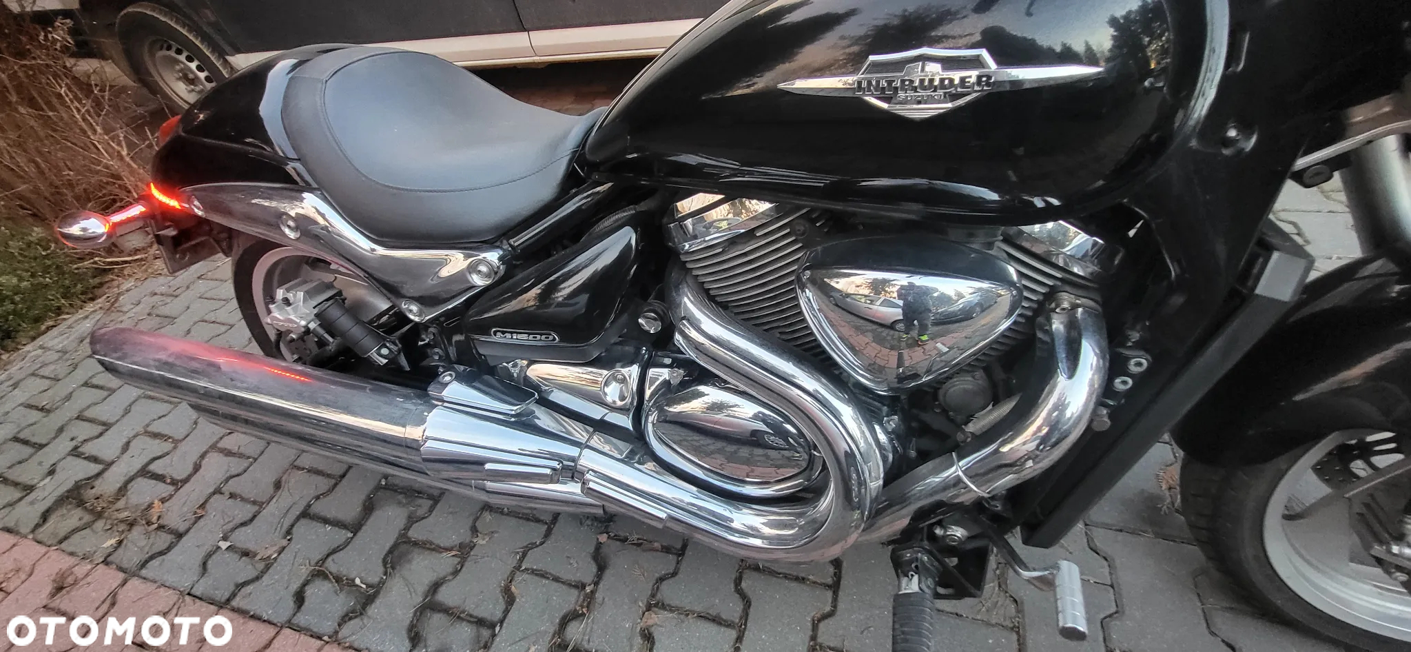Suzuki Intruder - 27