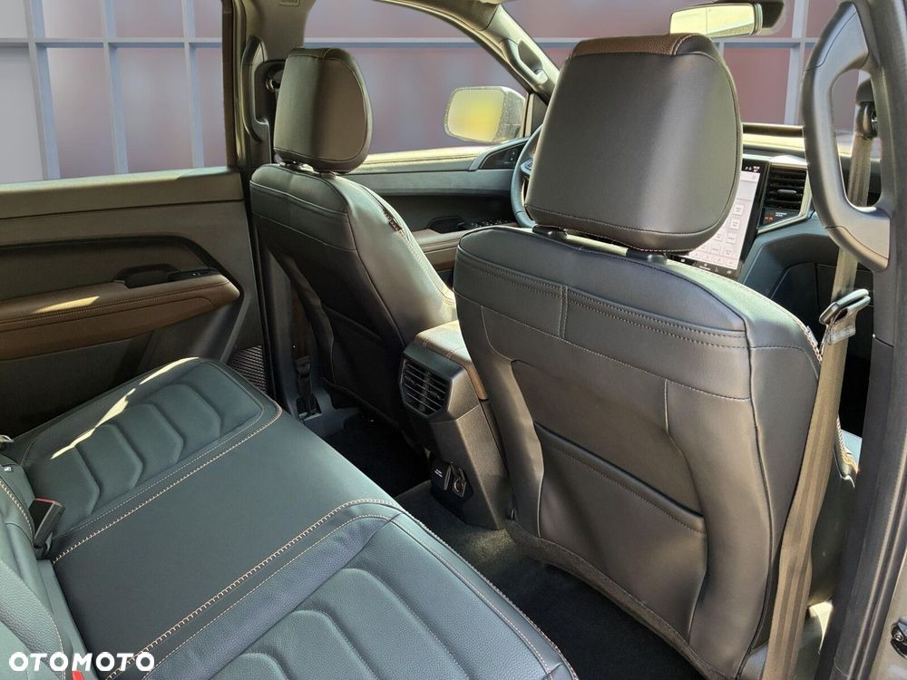 Volkswagen Amarok - 15