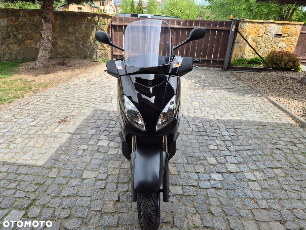 Yamaha X-max - 10
