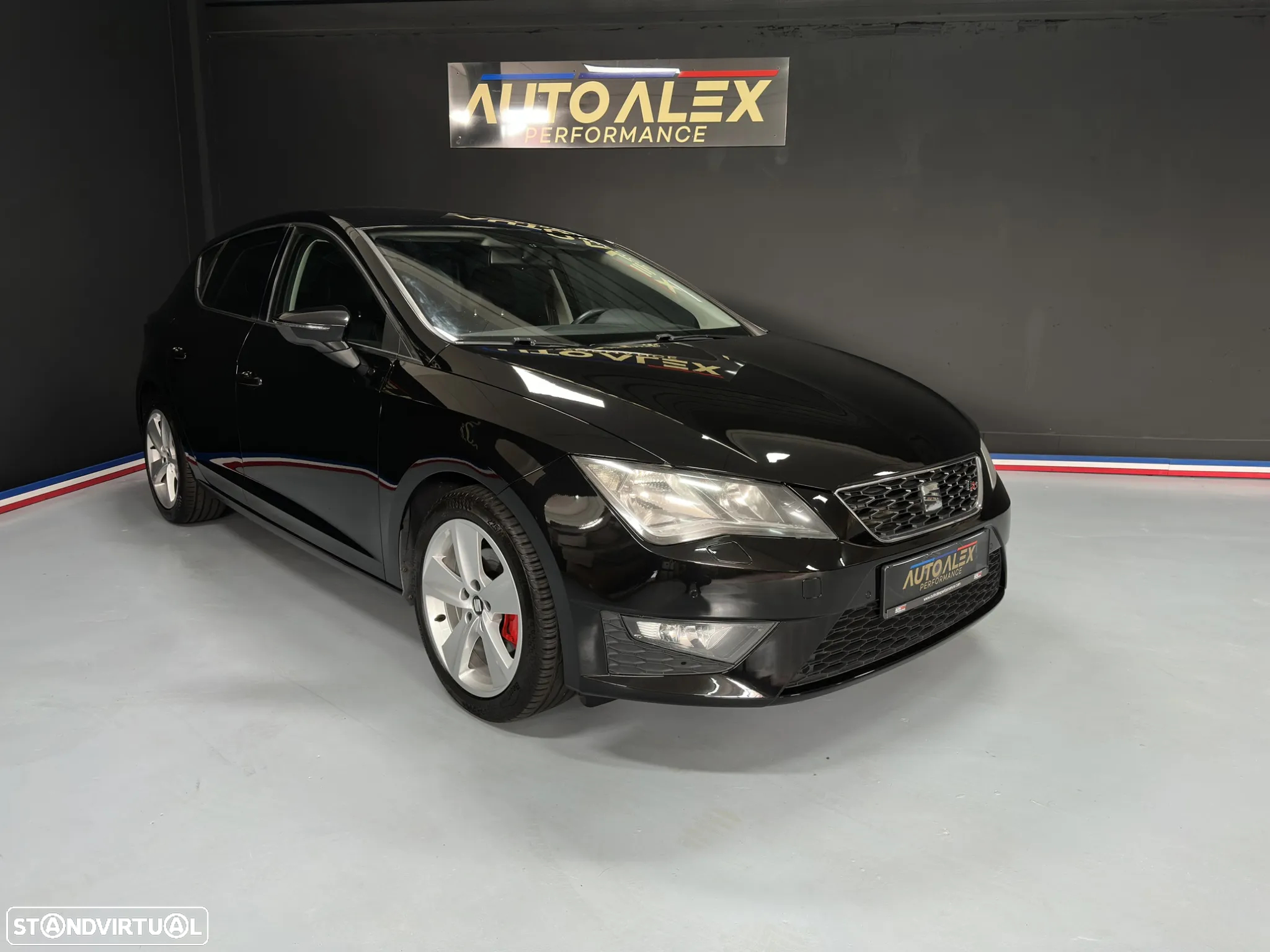 SEAT Leon 2.0 TDI DPF FR - 3