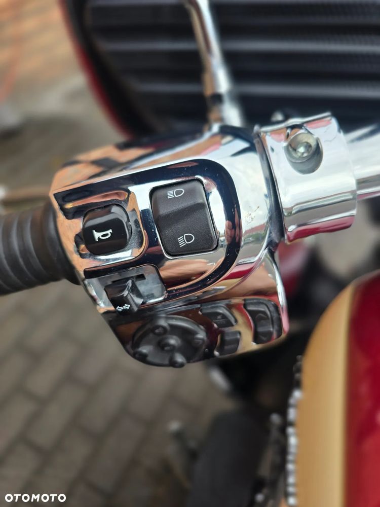 Indian Roadmaster - 8