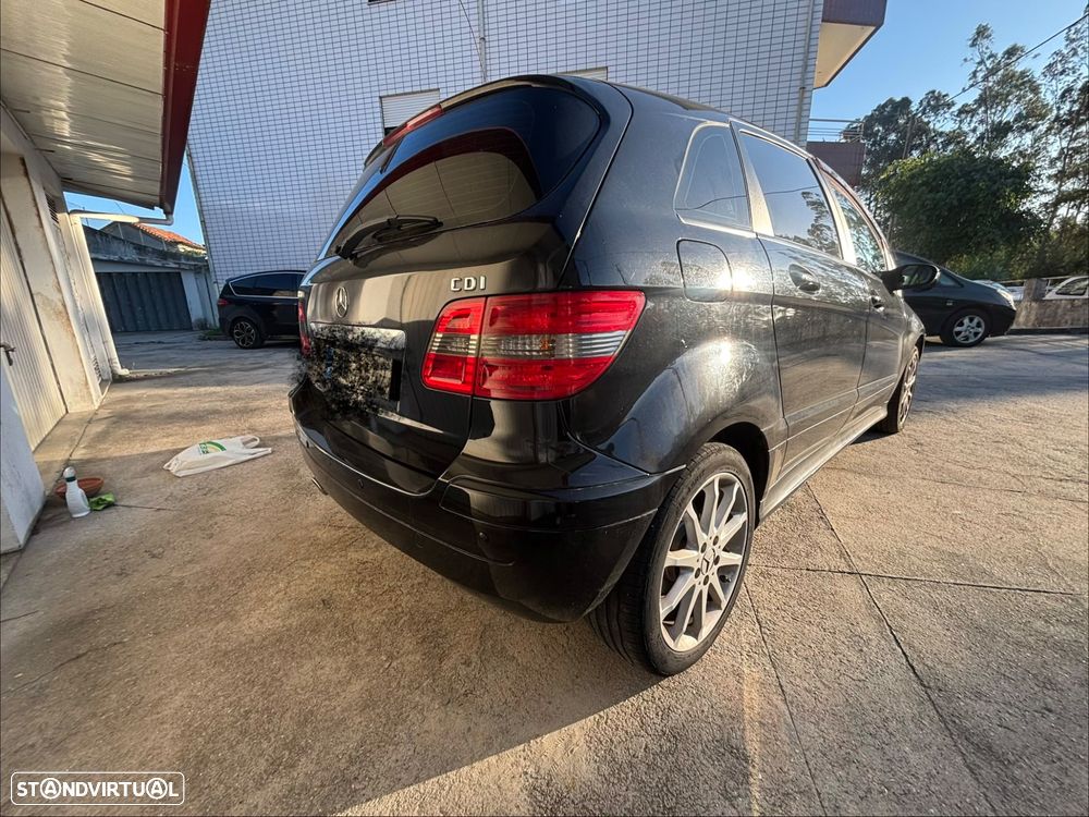 Mercedes-Benz B 180 CDi - 3