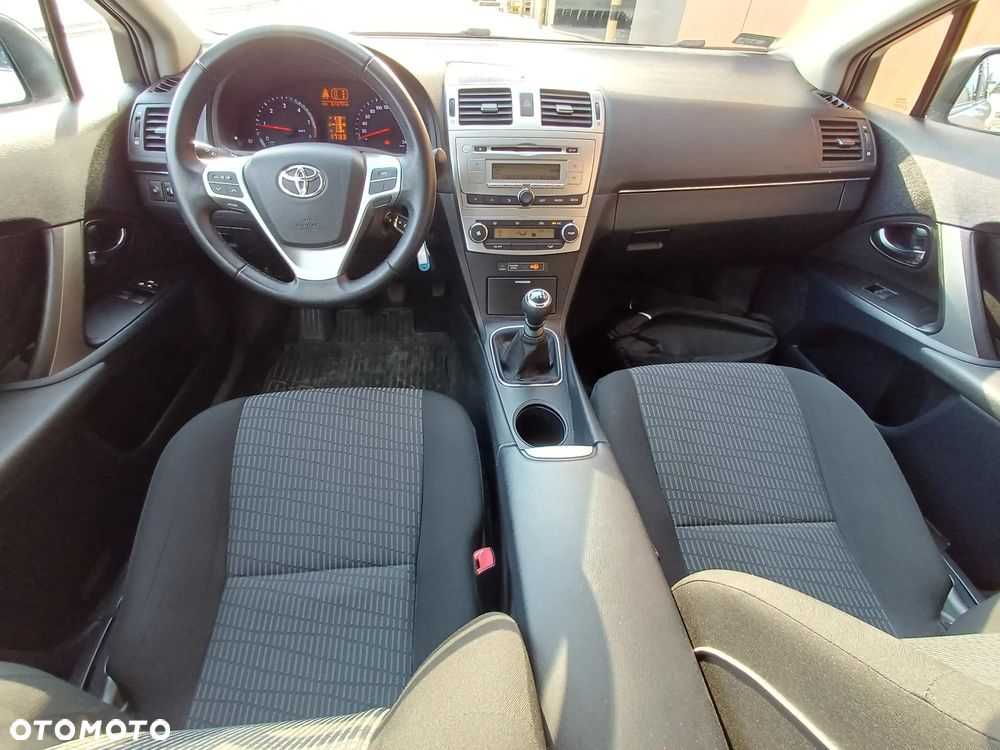 Toyota Avensis 2.0 D-4D Luna - 7